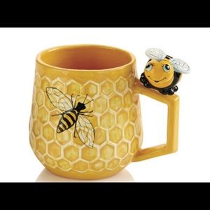 New Honeybee pottery Mug handmade
